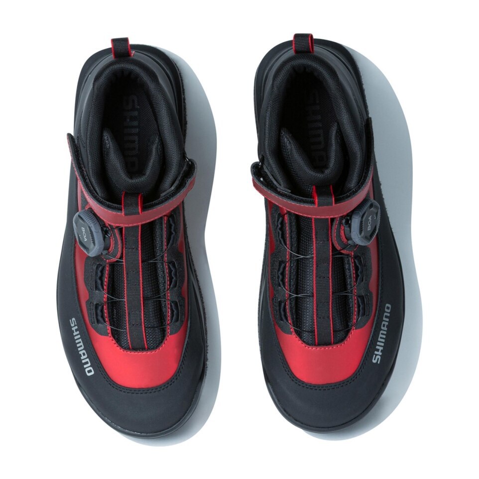 26 FS-081Z 輕快機動型防水鞋 切紋橡膠毛氈釘底